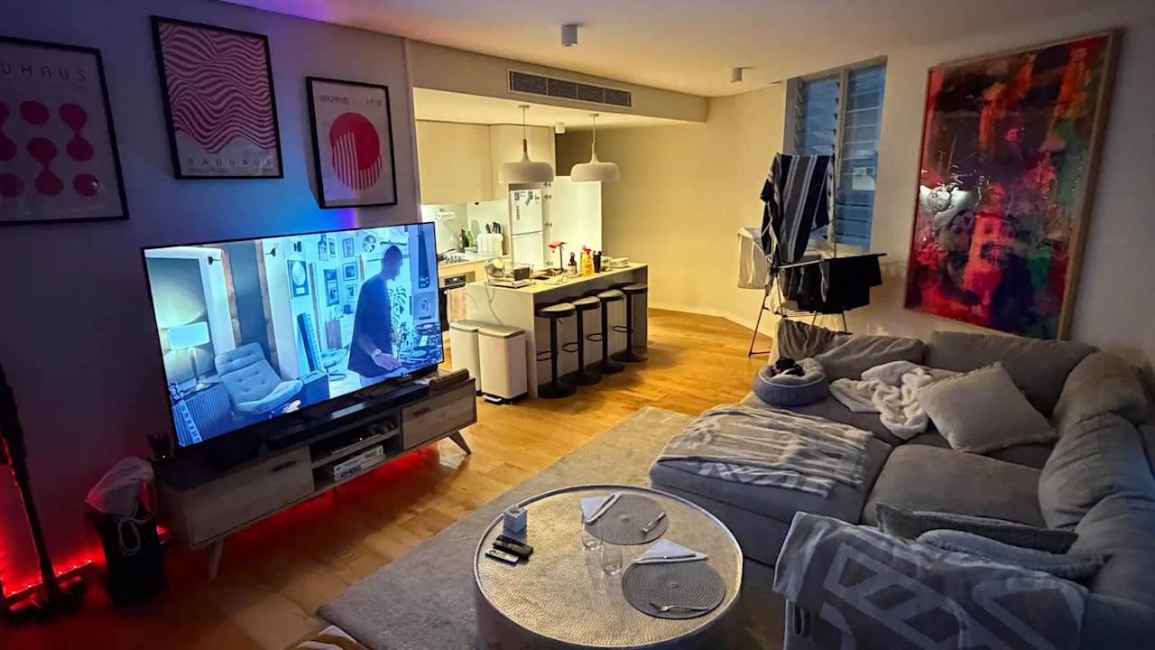 Furnished room with ensuite in a flatshare