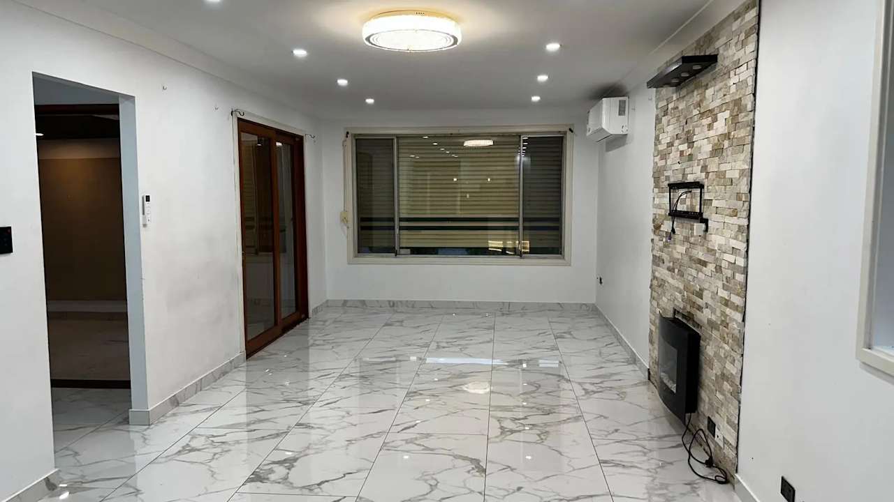 Room in a share house