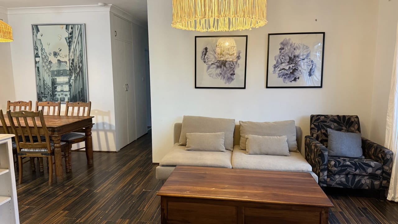 Whole property with 3 rooms for rent