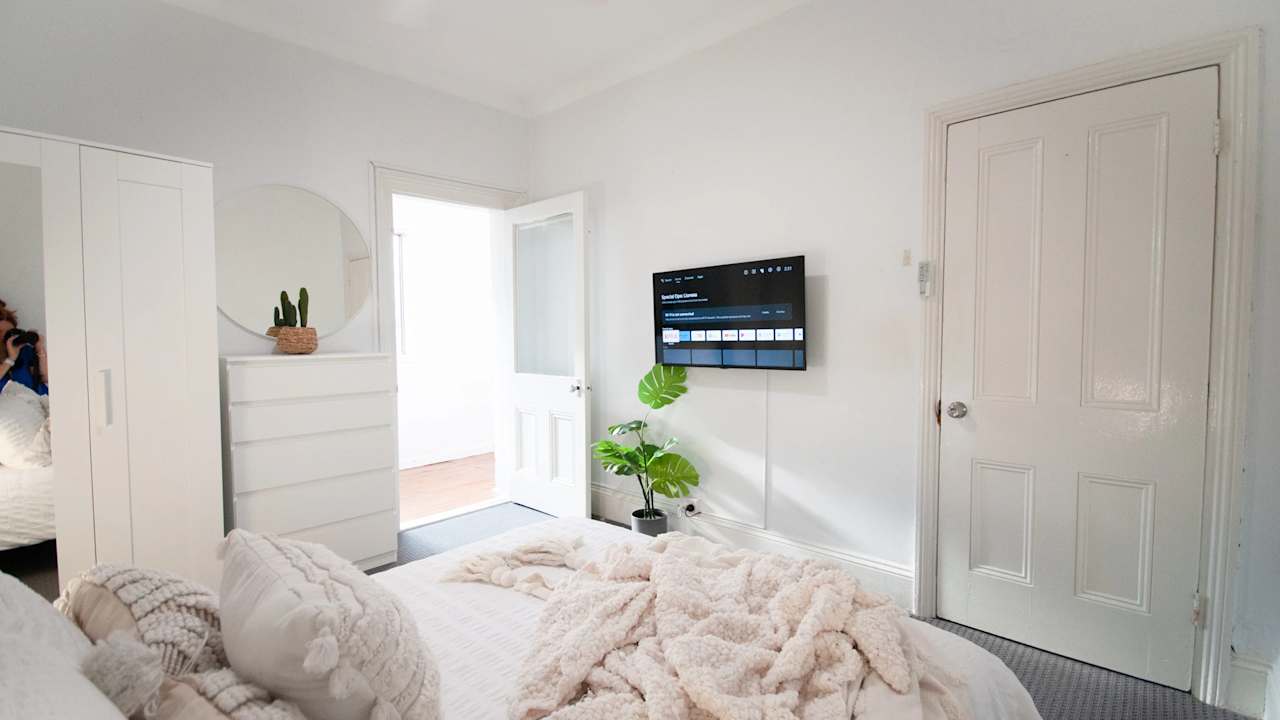 Furnished room studio flat for rent