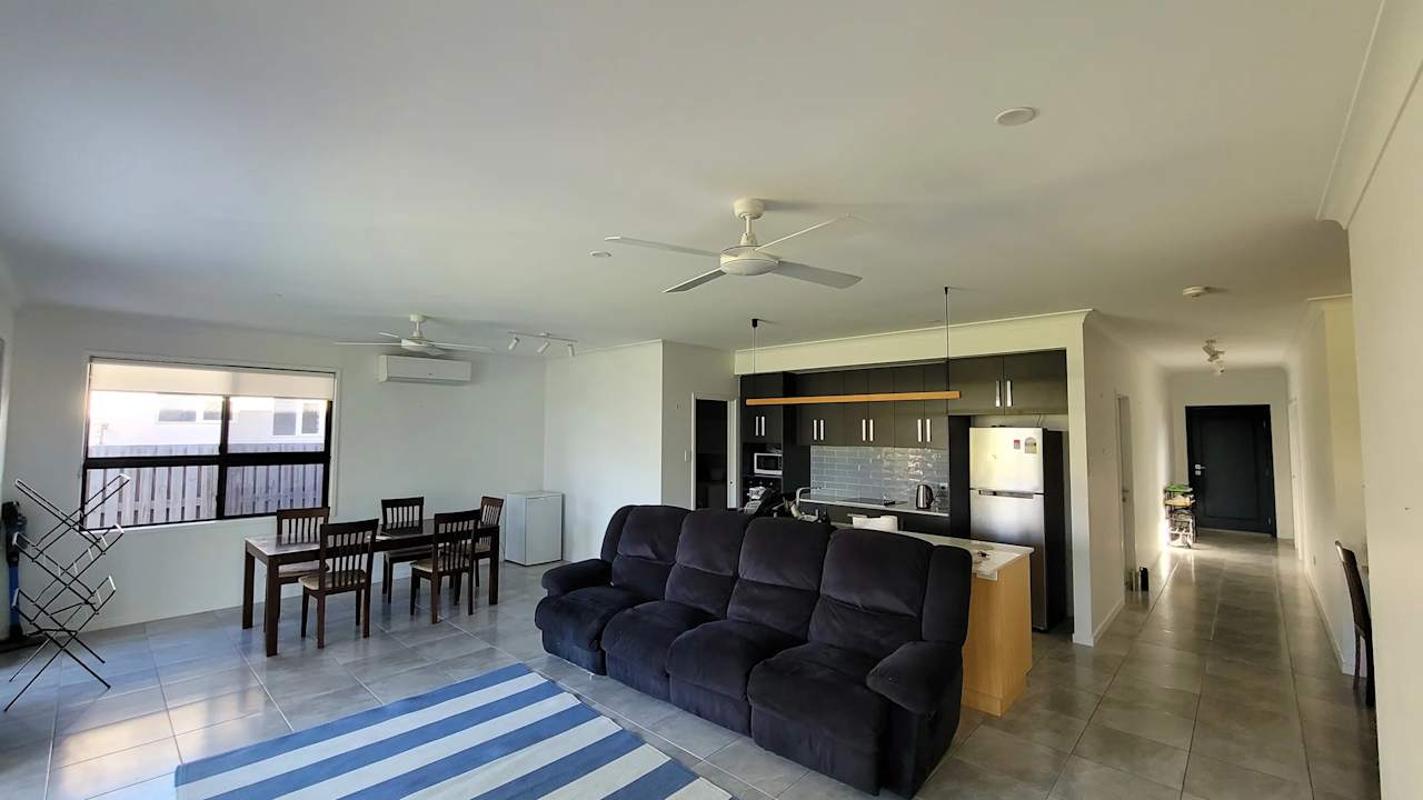 Furnished room in a share house