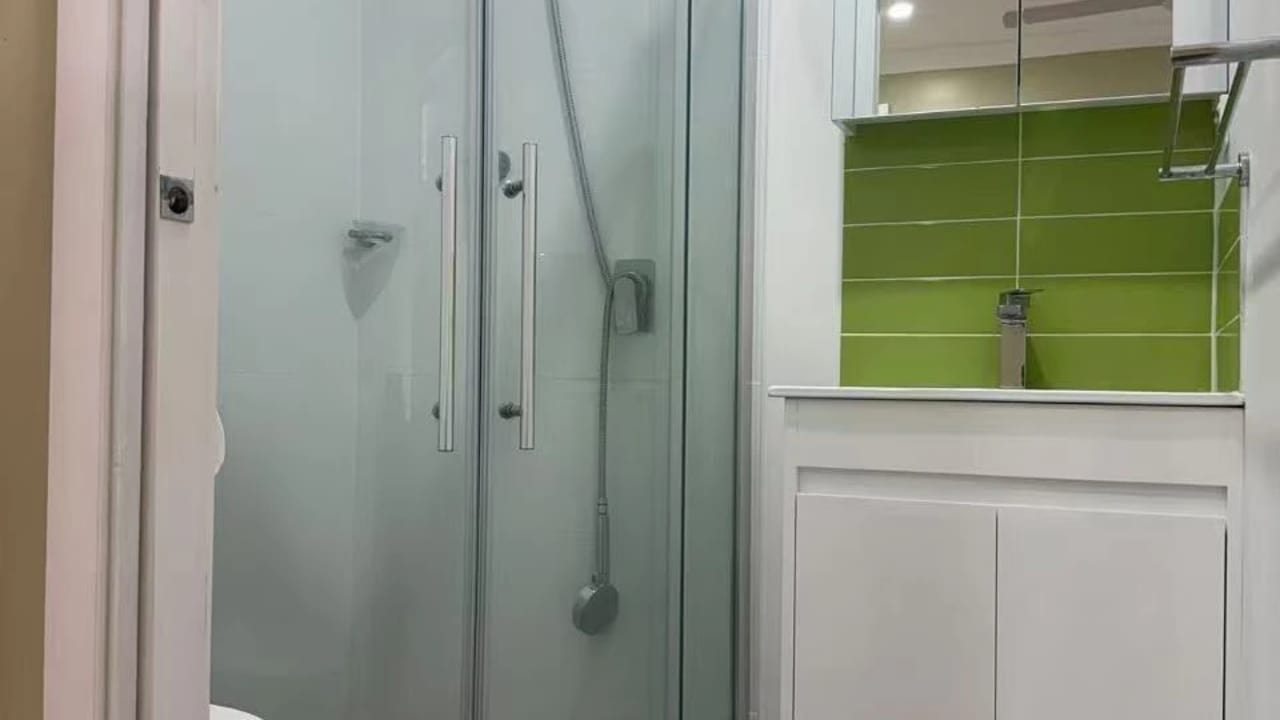 Furnished room studio flat for rent