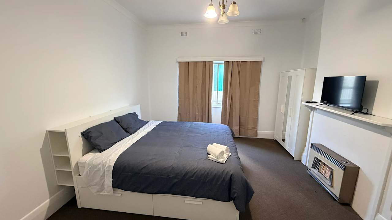Furnished room in a share house