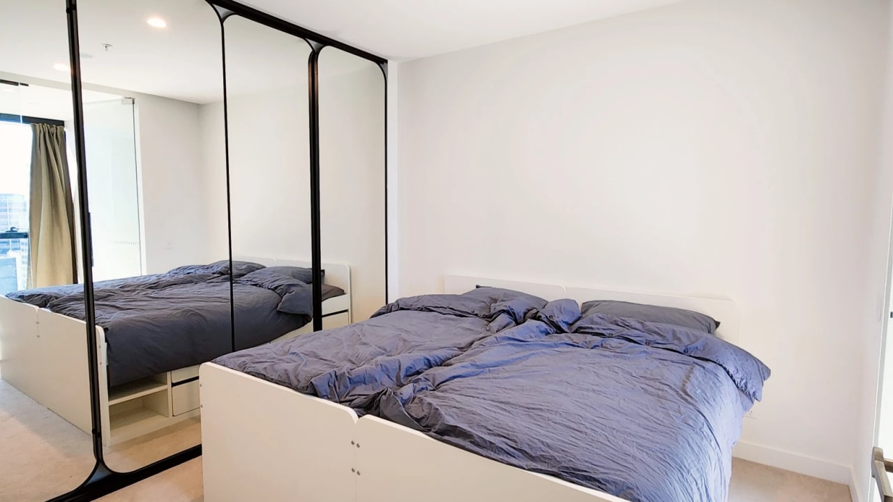 Furnished room in a flatshare