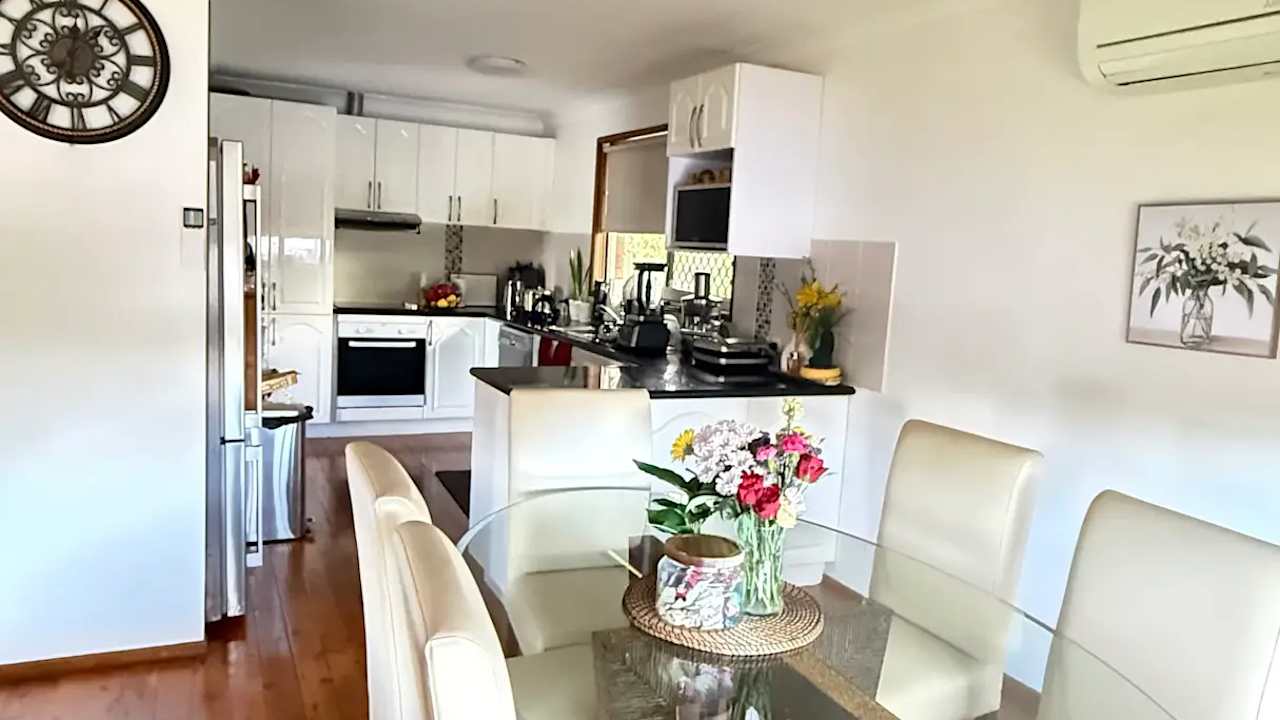 Furnished room with own bathroom
