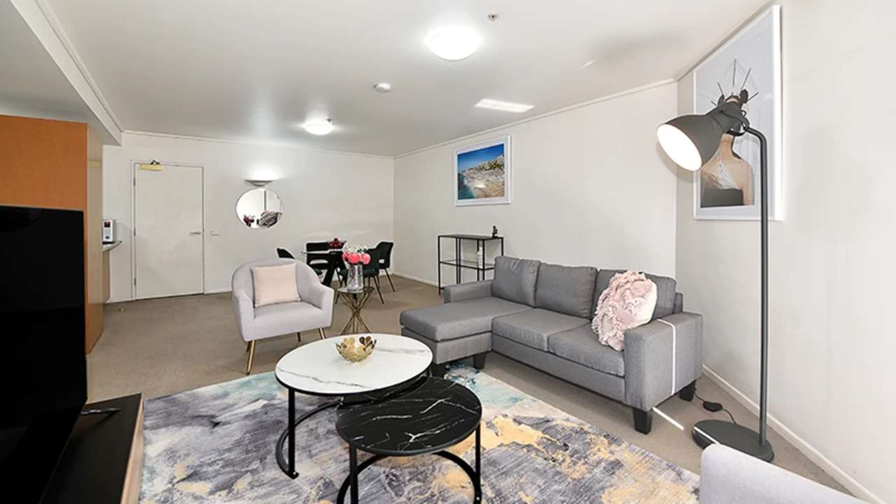 Whole property with 2 rooms for rent