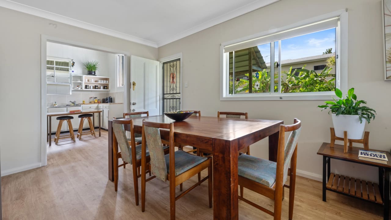 Furnished room in a share house