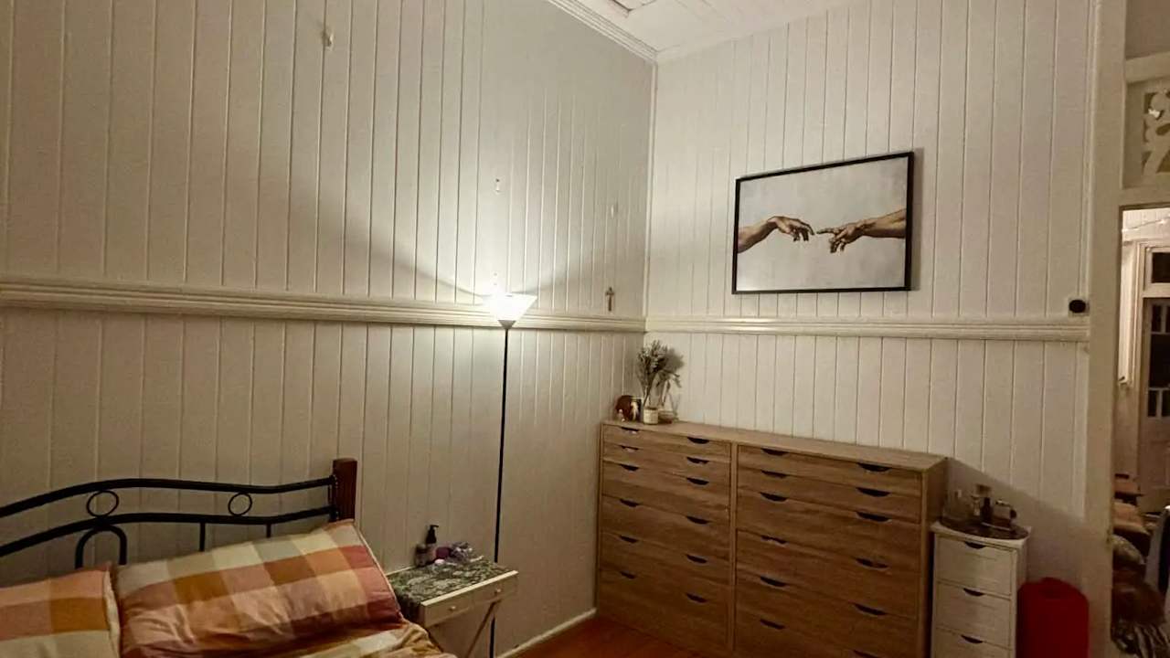 Unfurnished room in a share house