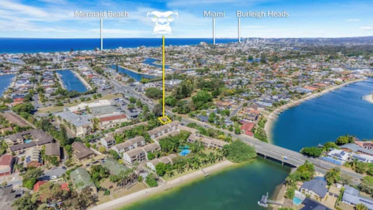 Unfurnished room in a flatshare