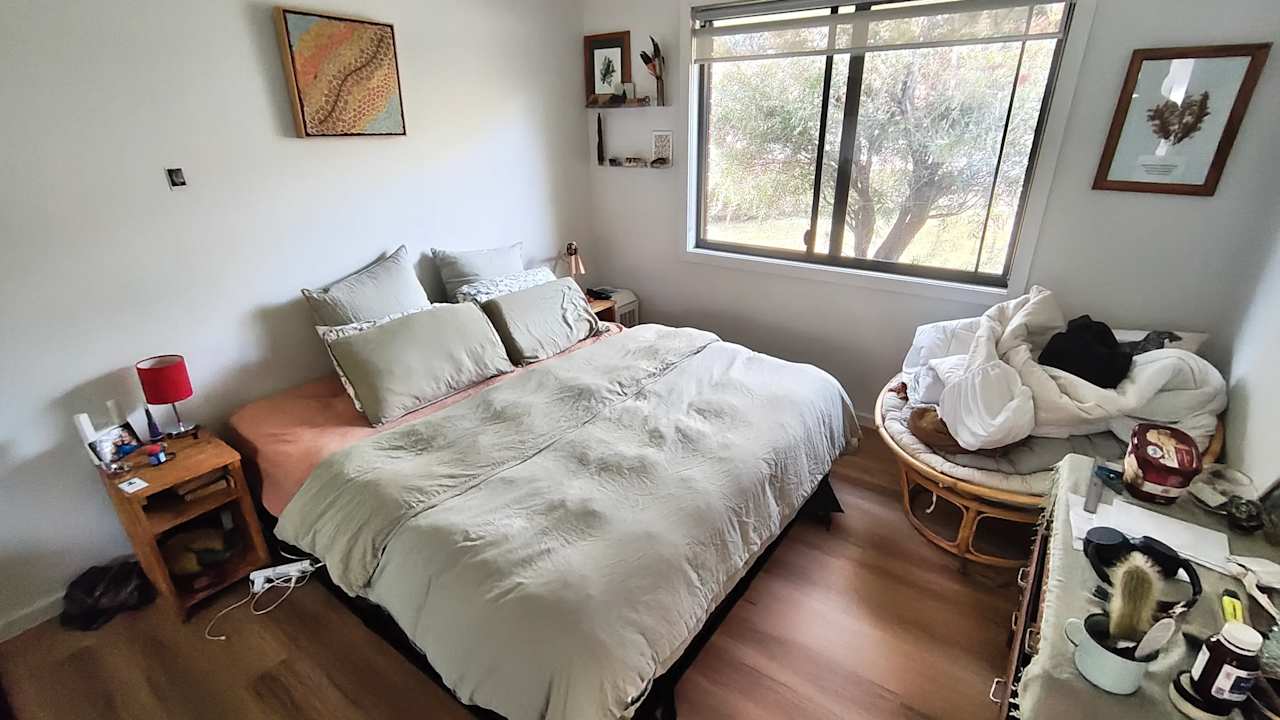 Unfurnished room with own bathroom