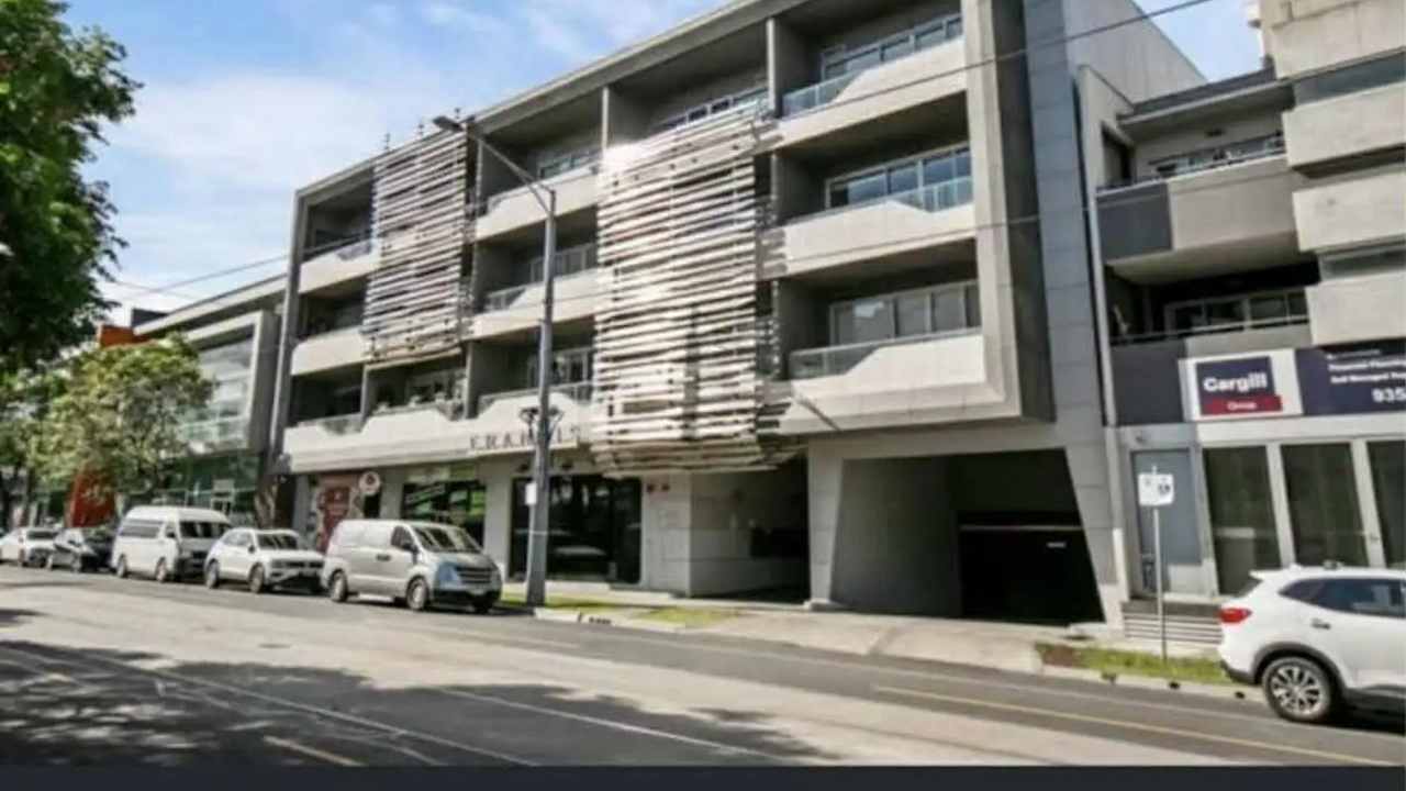 Furnished room in a flatshare