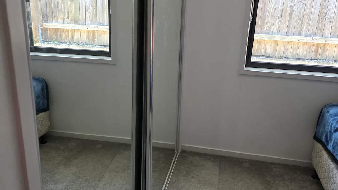 Room in a share house