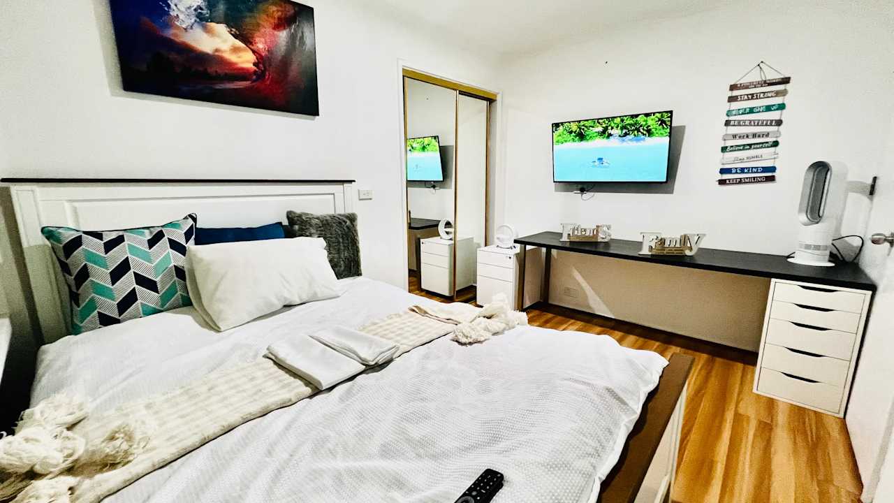 Furnished room in a share house