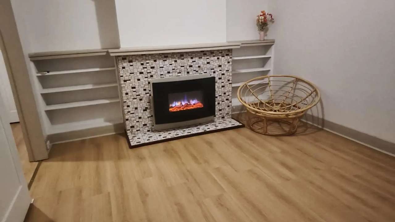 Unfurnished room in a share house