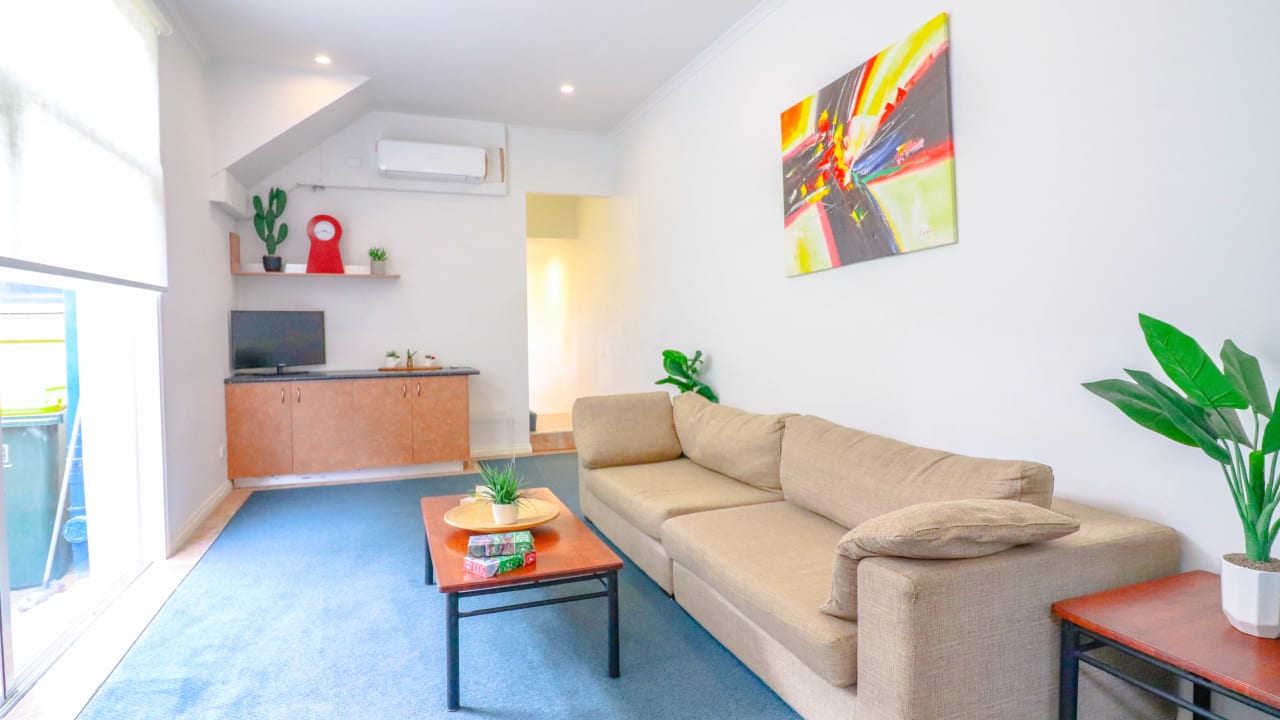 Whole property with 4 rooms for rent