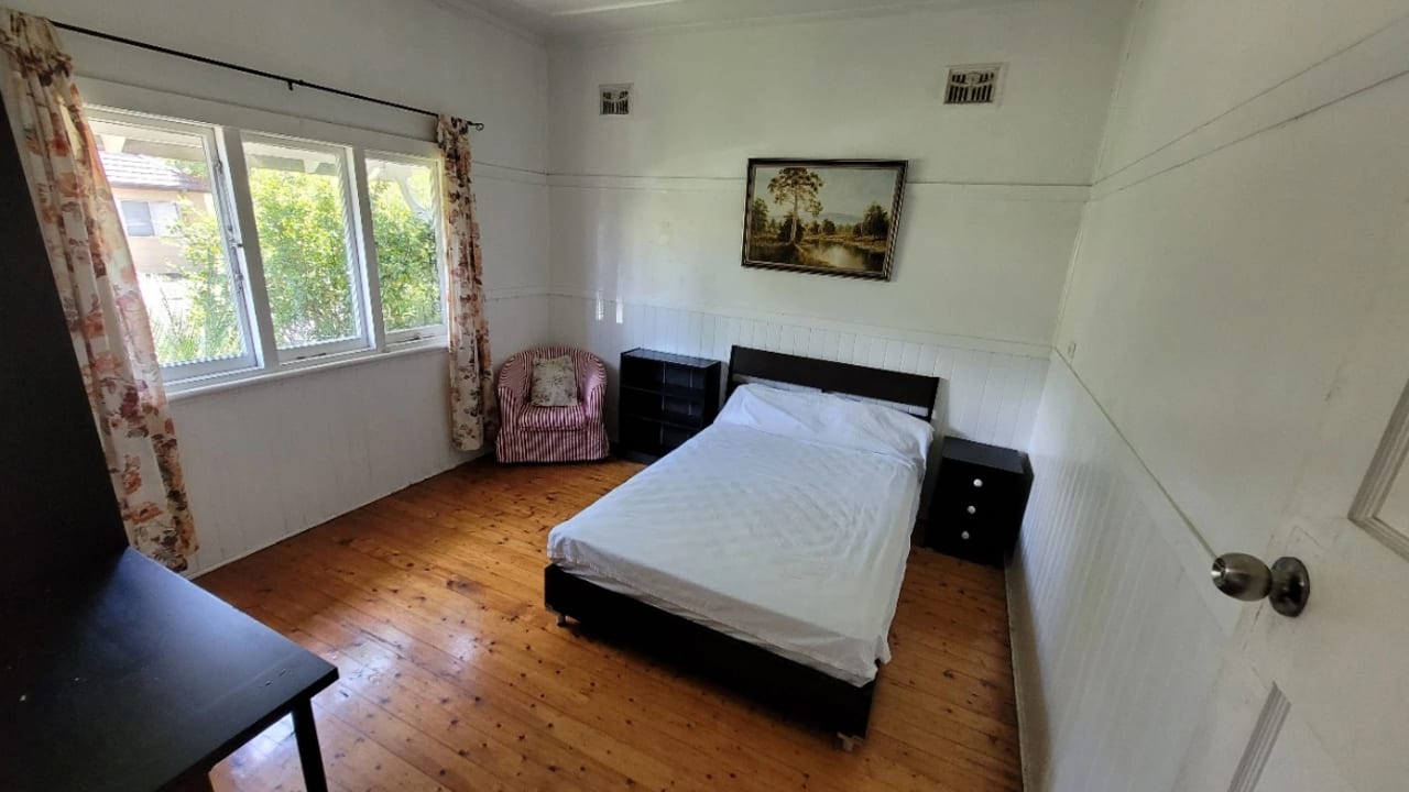 Furnished room in a share house