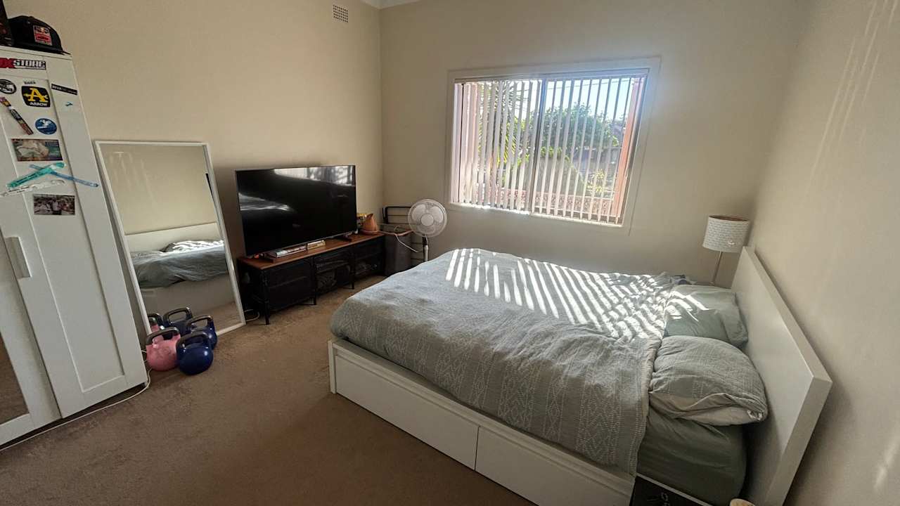 Furnished room in a share house