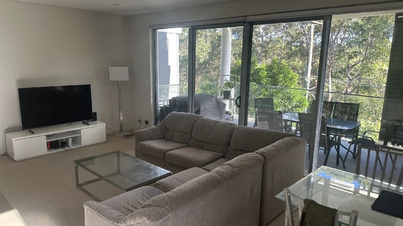 Unfurnished room with ensuite in a flatshare