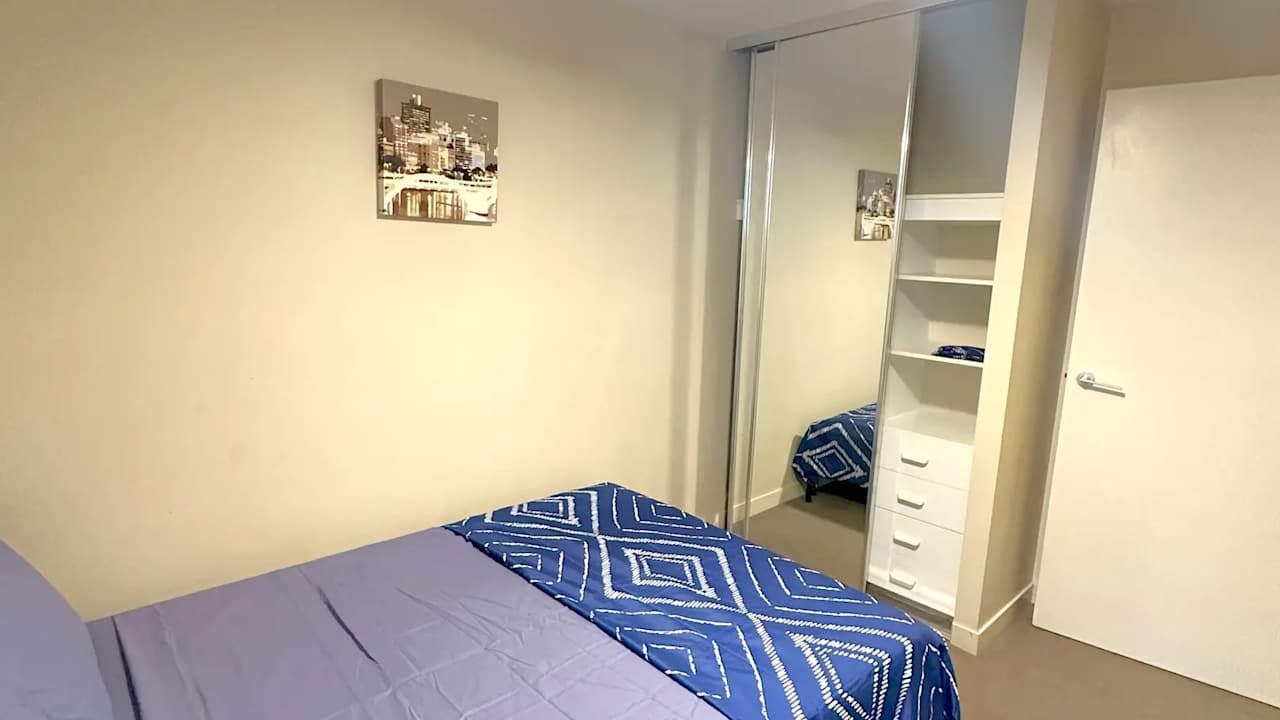Furnished room in a flatshare