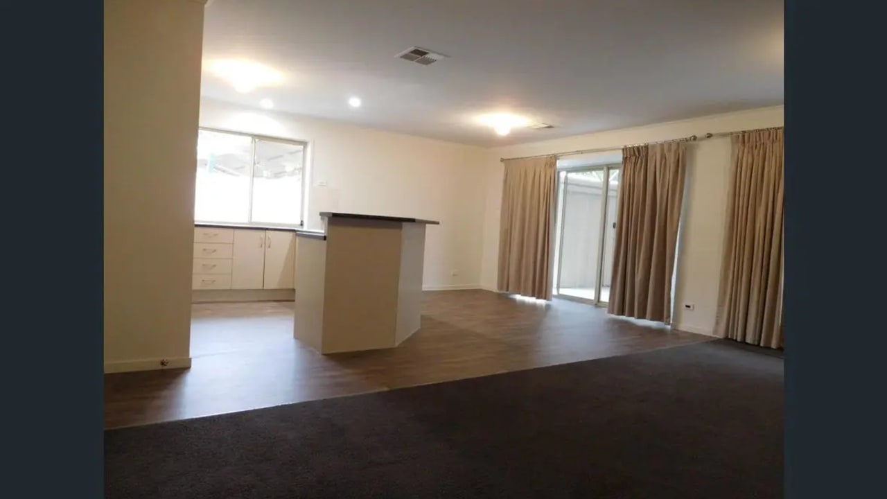 Whole property with 3 rooms for rent