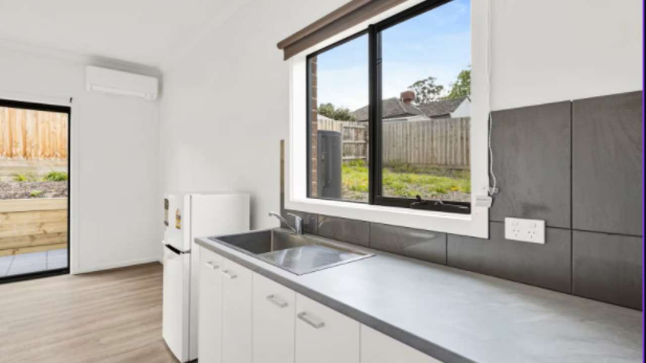 Room with ensuite in a share house