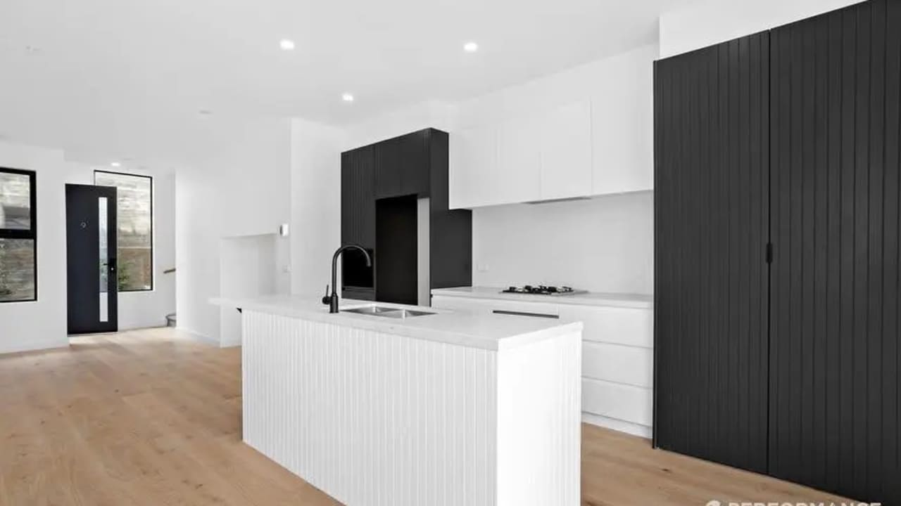 Unfurnished room with own bathroom