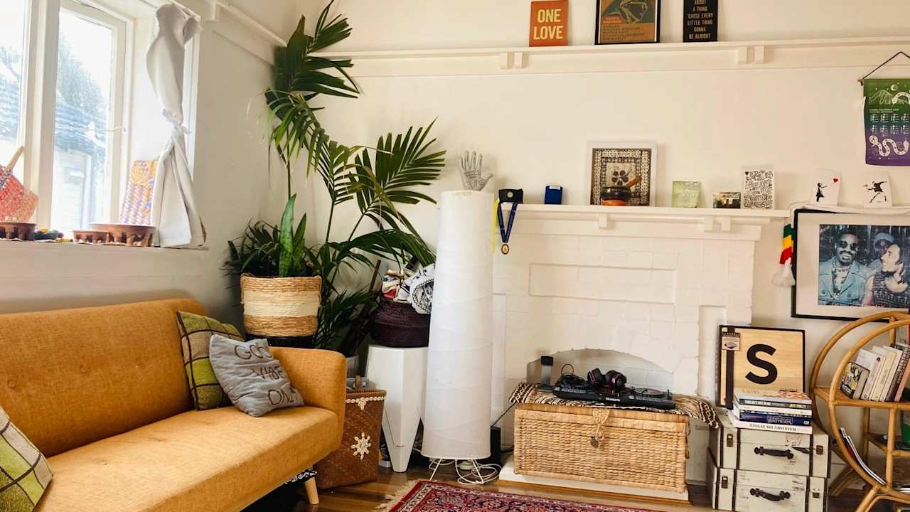 Whole property with 2 rooms for rent