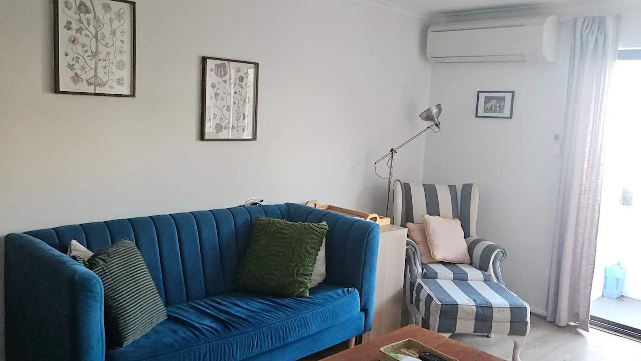 Unfurnished room in a flatshare