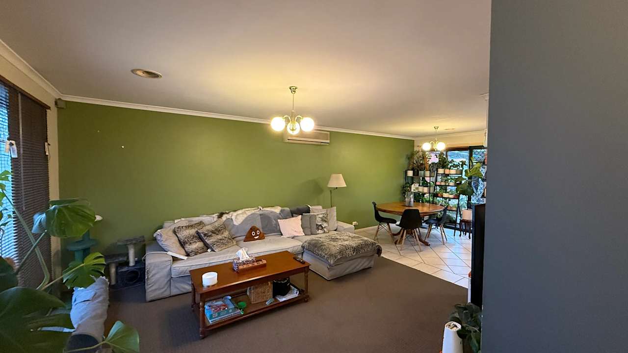 Unfurnished room in a share house