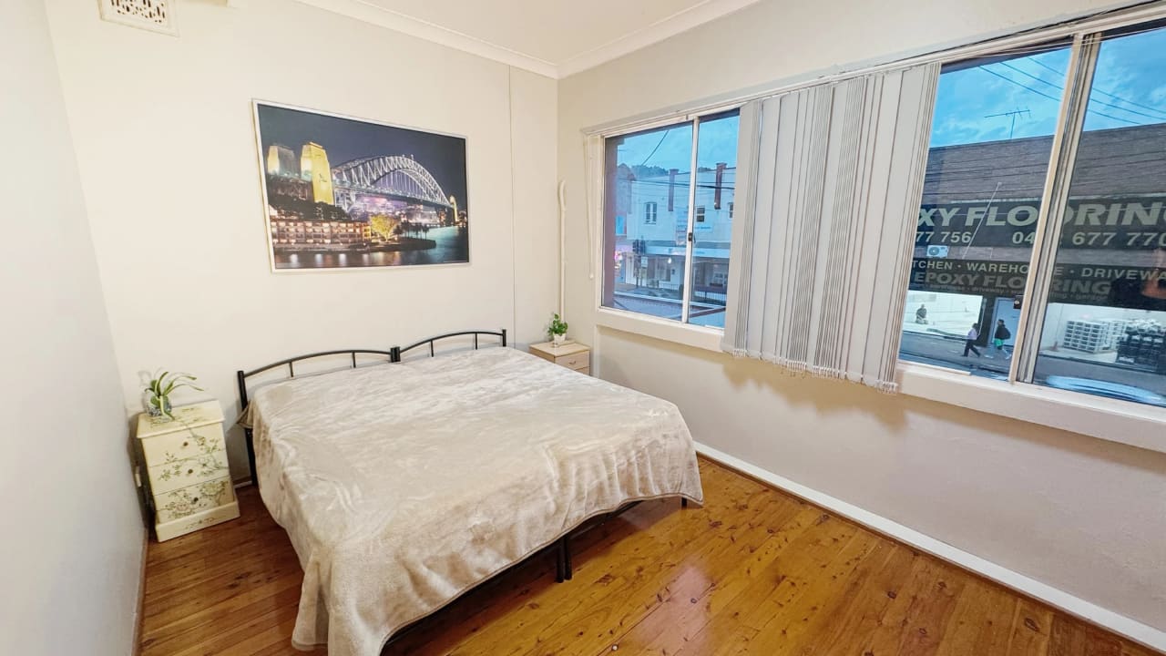 Furnished room in a share house
