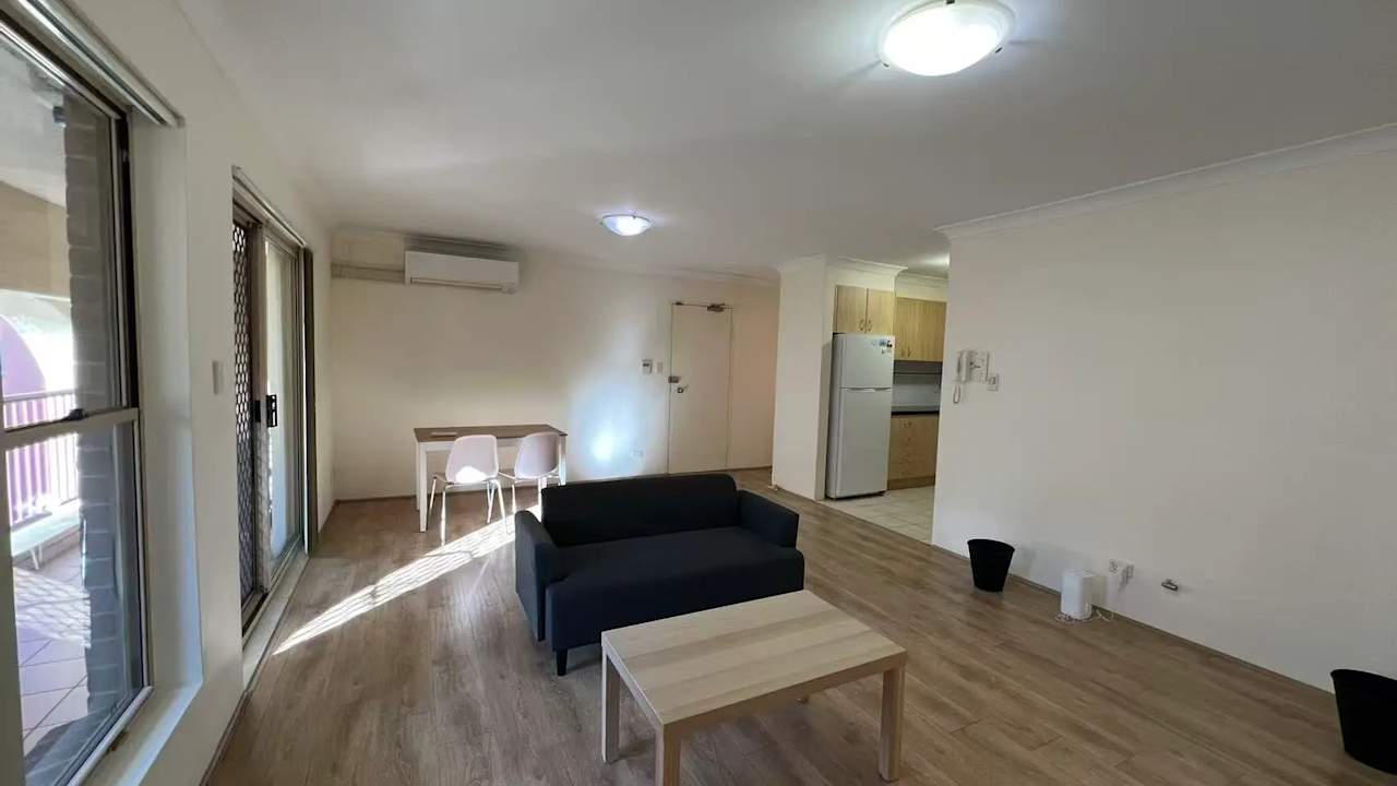 Whole property with 2 rooms for rent