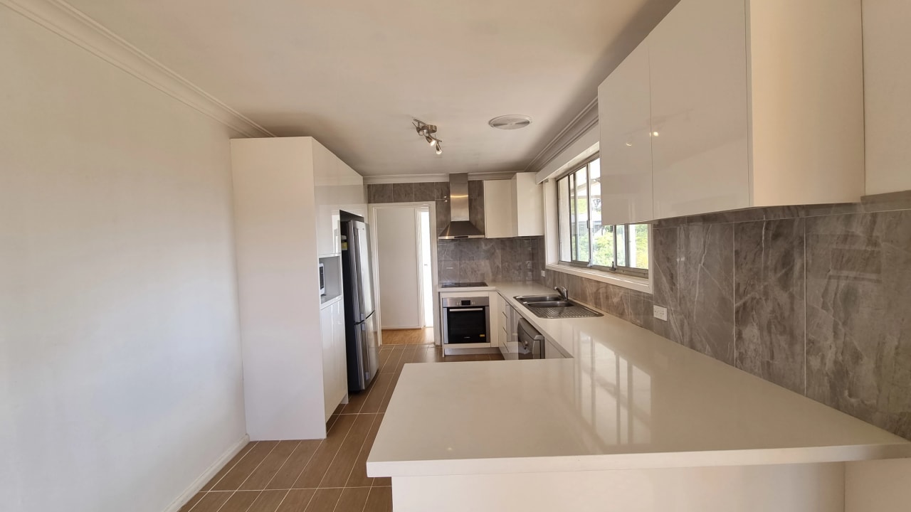 Whole property with 4 rooms for rent