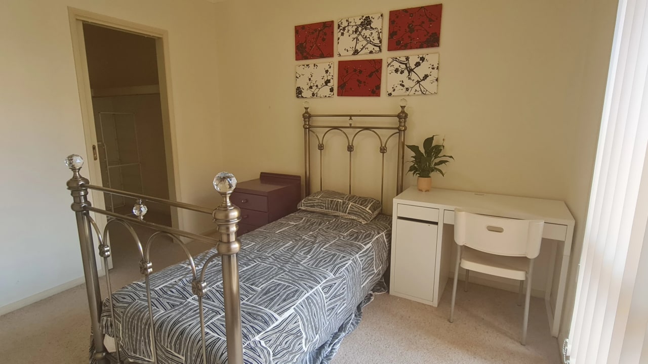 Furnished room in a share house