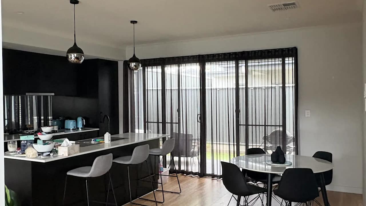 Unfurnished room with own bathroom