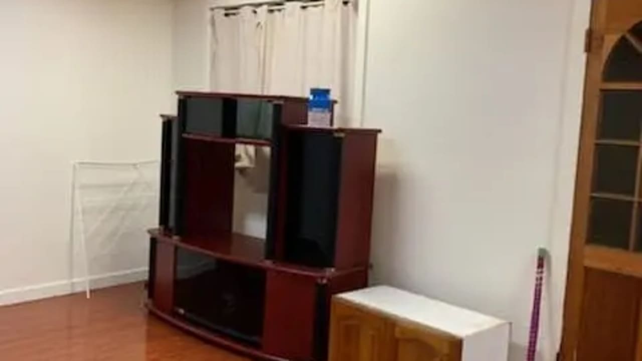 Unfurnished room with own bathroom