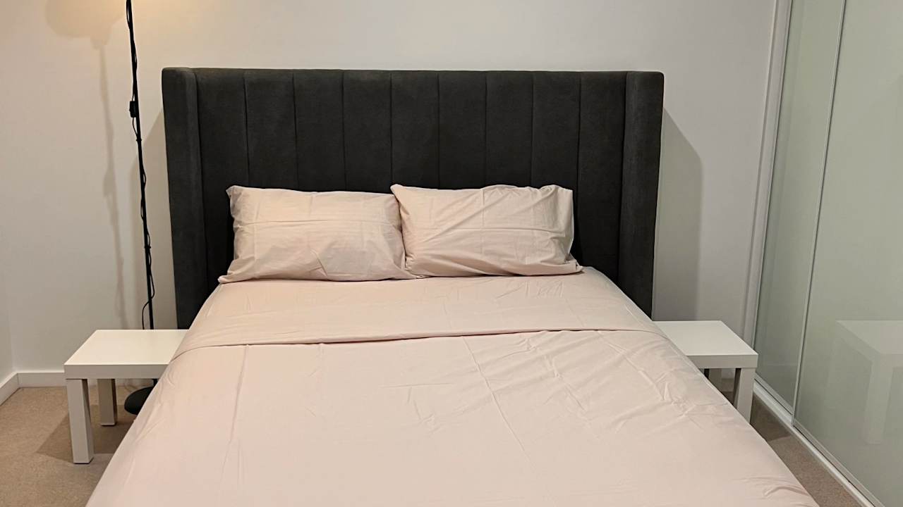 Furnished room with ensuite in a flatshare
