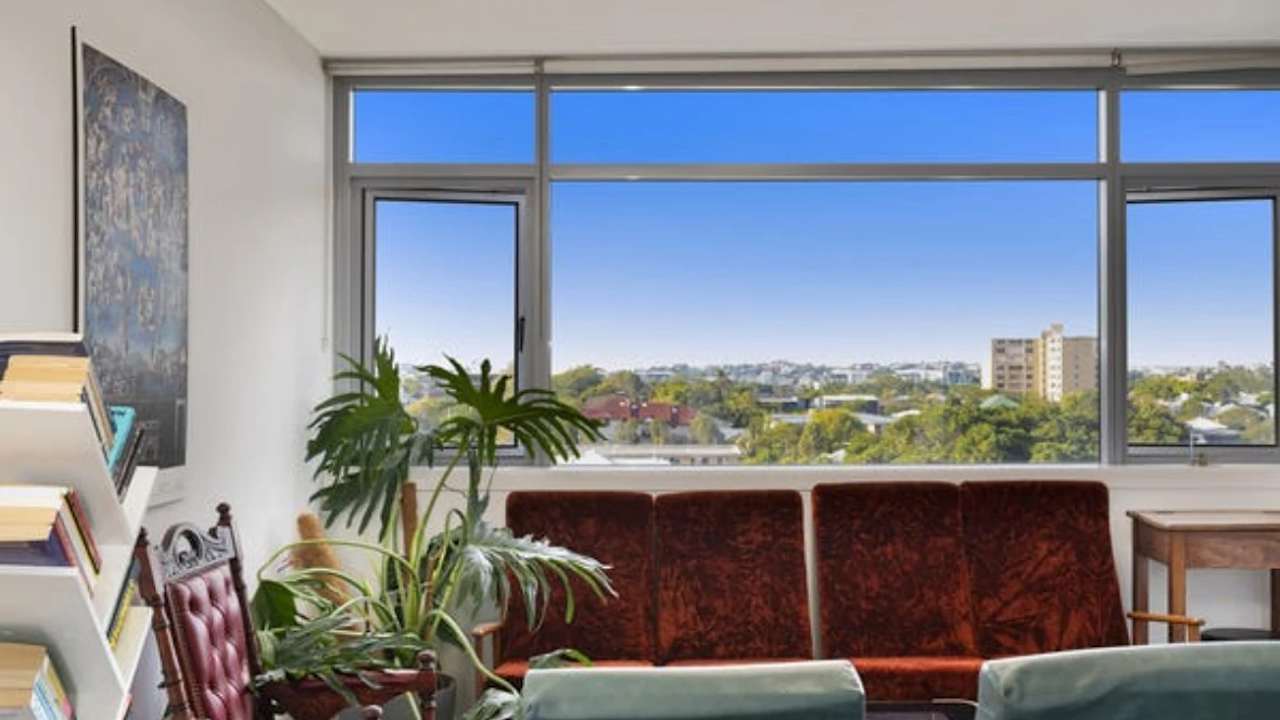 Furnished room in a flatshare