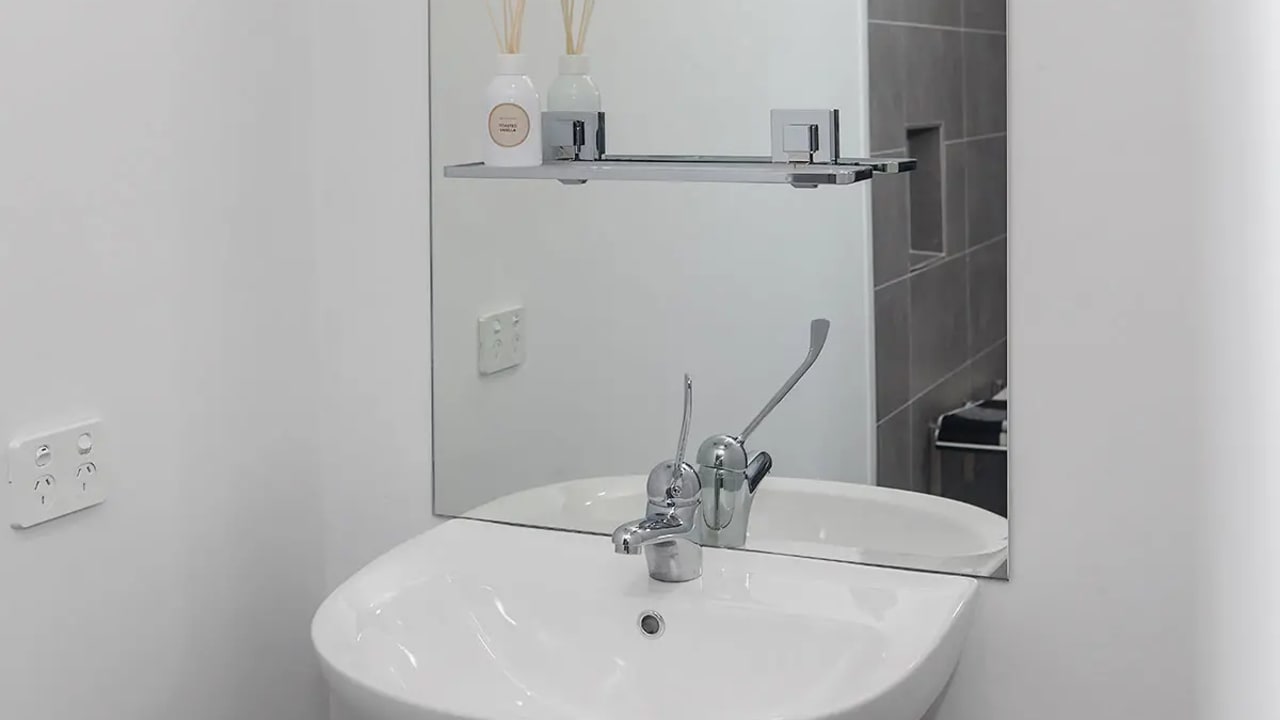 Furnished room with ensuite in a share house