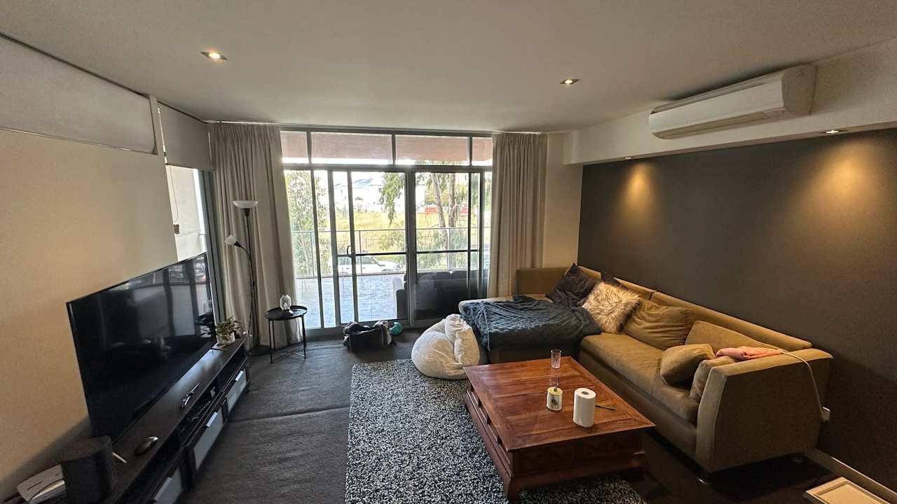 Furnished room with own bathroom