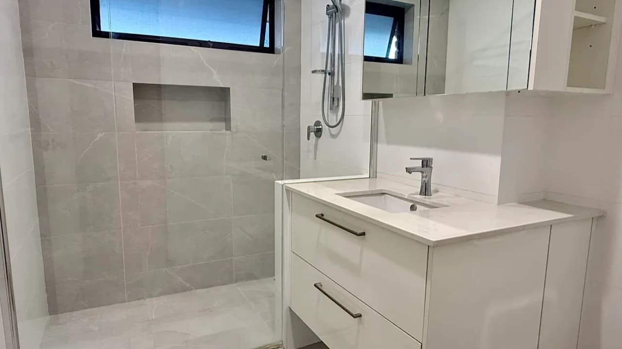 Unfurnished room in a share house