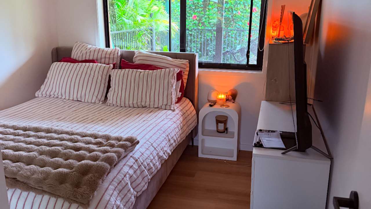 Unfurnished room in a share house