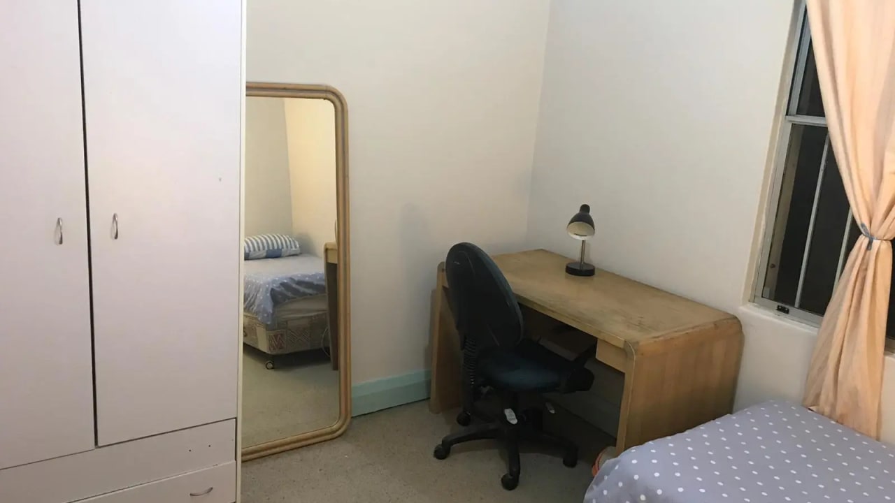 Furnished room in a share house