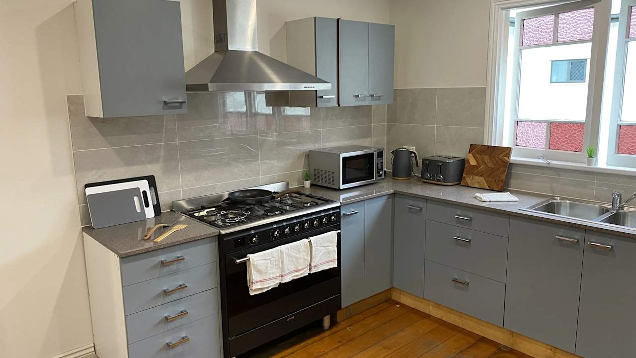 Furnished room in a share house