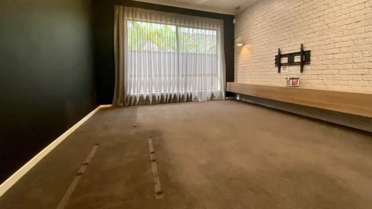 Furnished room with ensuite in a share house