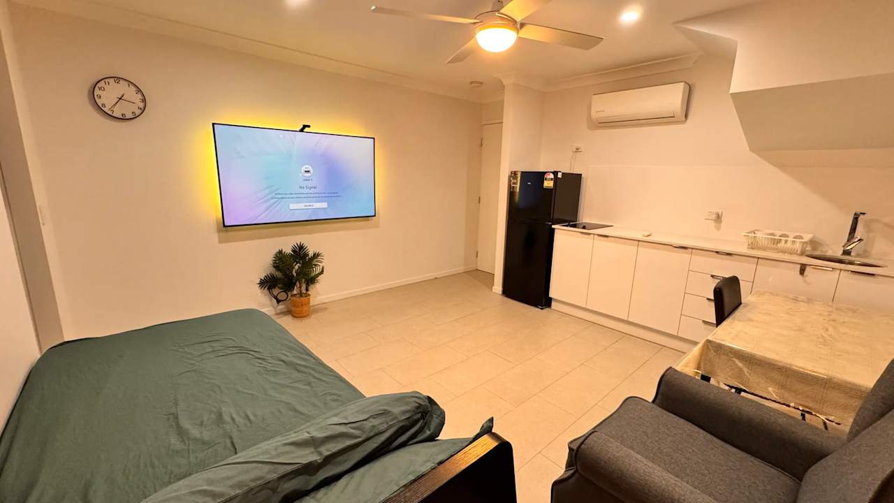 Furnished room with ensuite in a share house