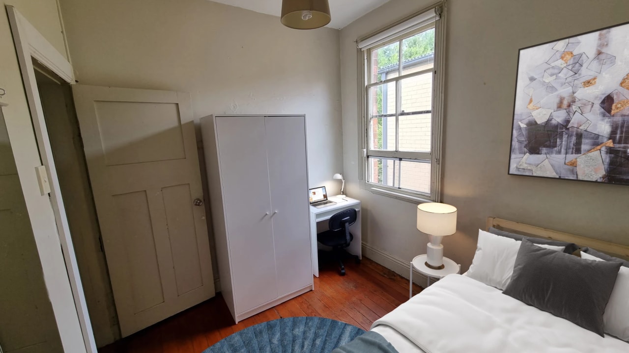 Furnished room in a share house