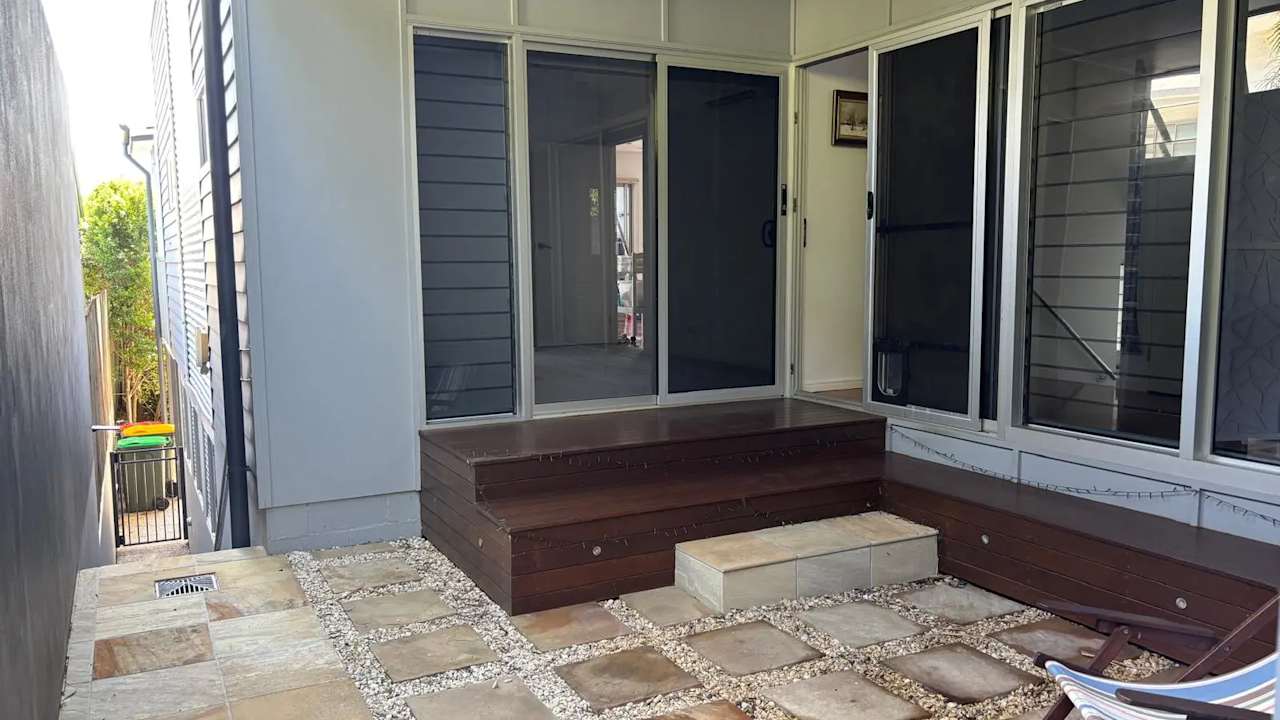 Furnished room with own bathroom