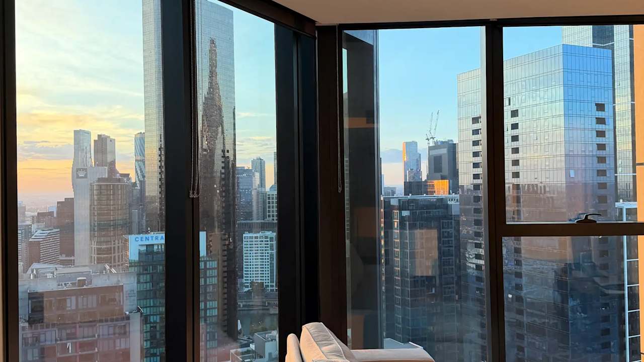 Unfurnished room with ensuite in a flatshare