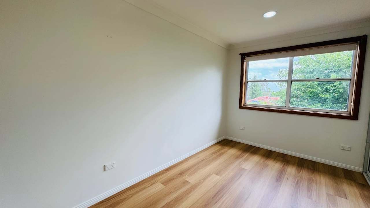 Unfurnished room granny flat for rent