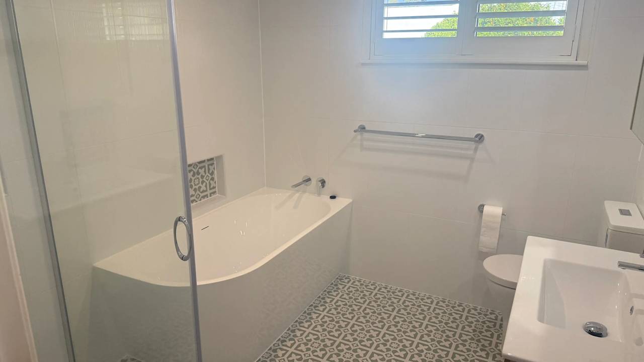 Furnished room in a share house